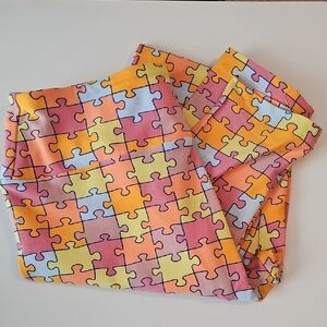 LuLaRoe Puzzle Pattern Throw